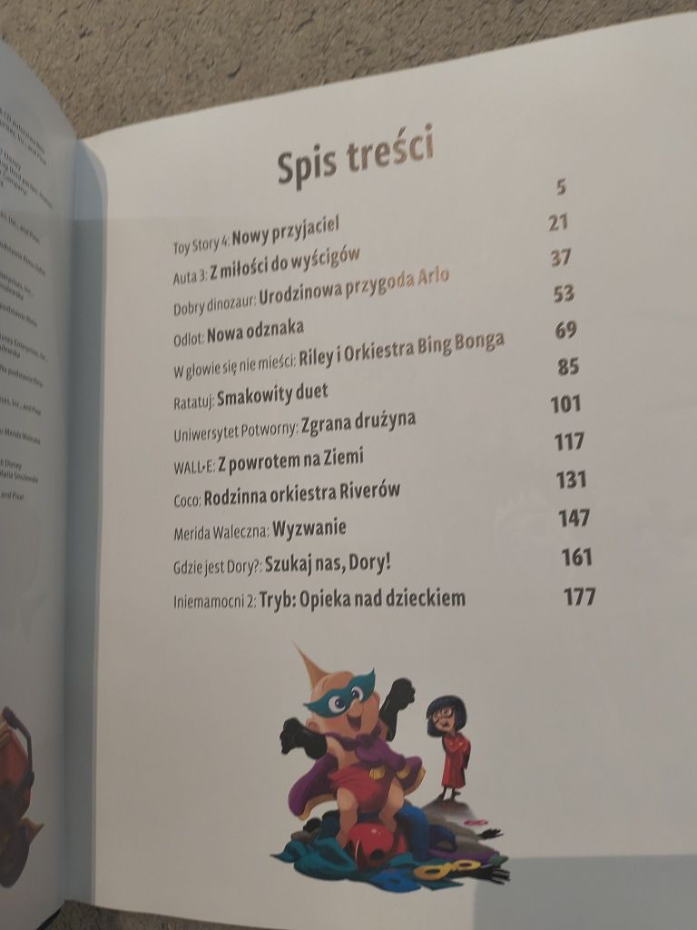 Disney Pixar Bajki 5 minut przed snem Złota ksiega bajek