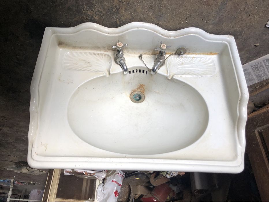 Lavatorio antigo grande em bom estado