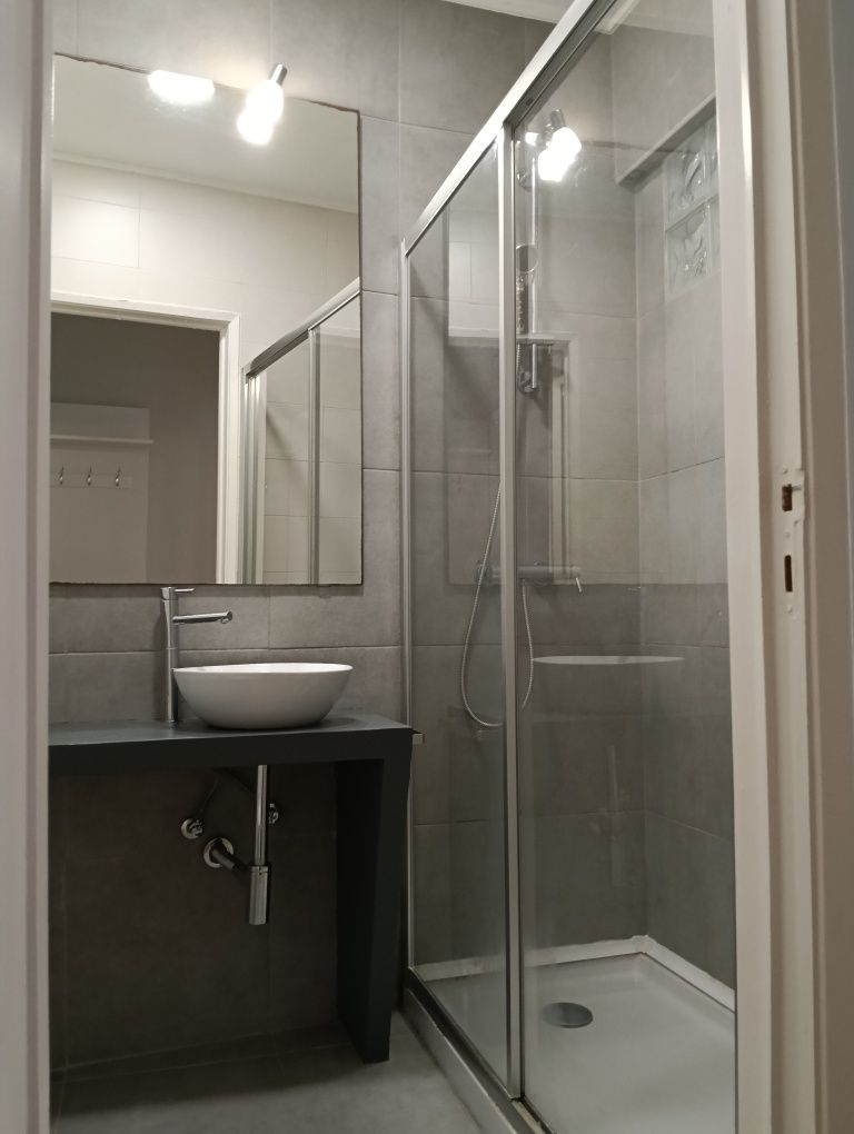 Alugo T2 Algés_Totalmente remodelado e semi-mobilado