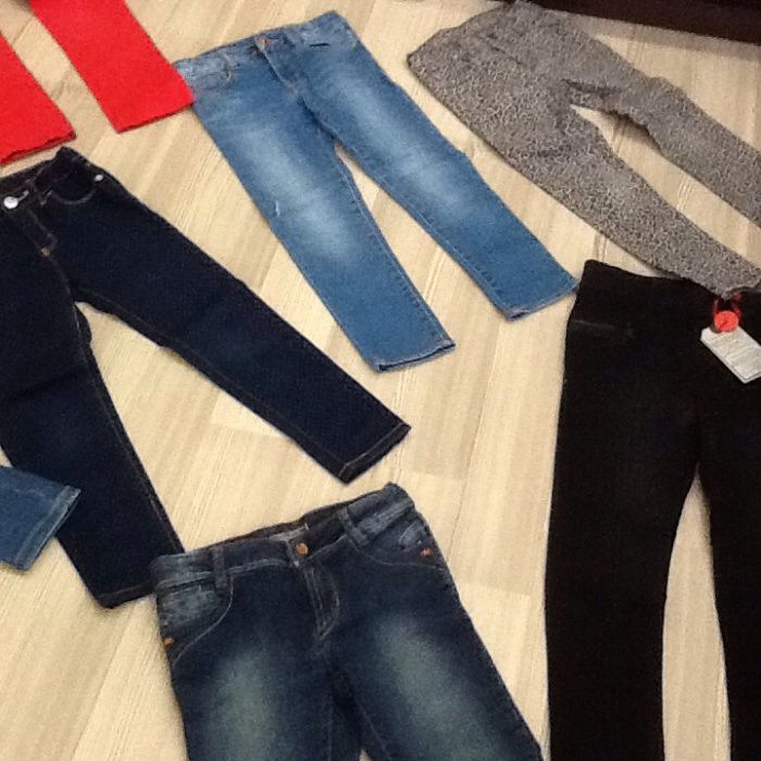 Продаются джинсы для девочки