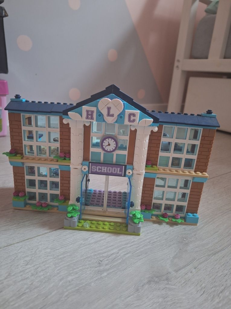 Lego friends szkoła 41682