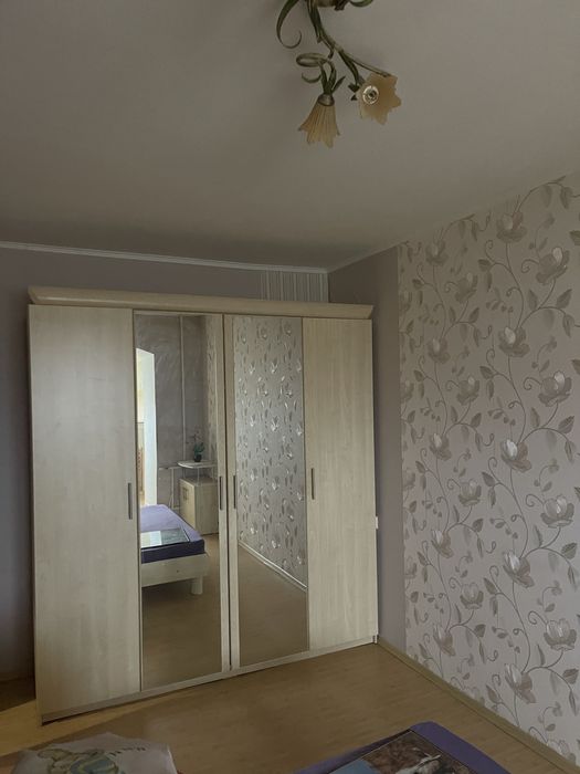 Здається 3х кім. квартира