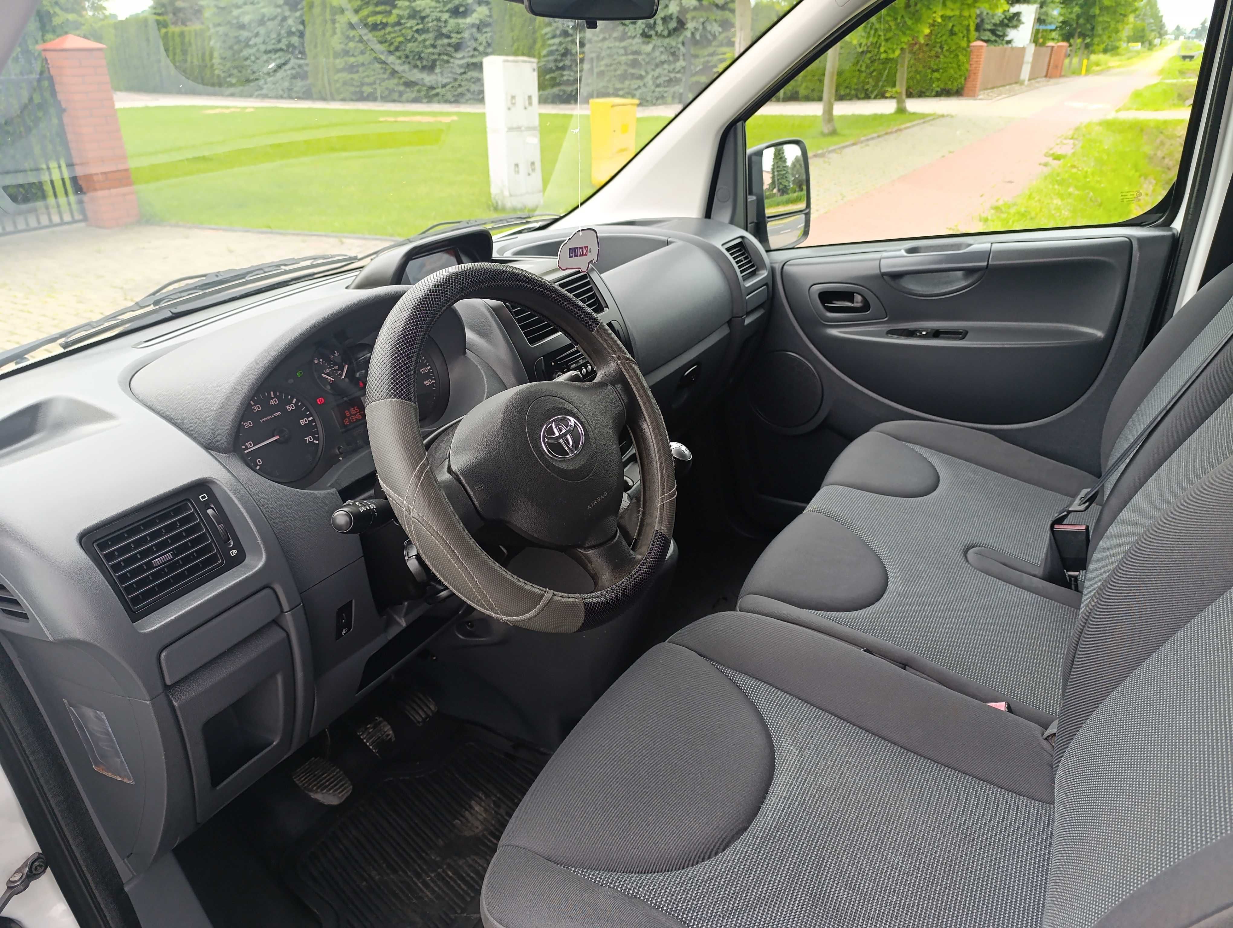 Toyota ProAce L2H1 data pierwszej rejestracji 02.10.2015rok