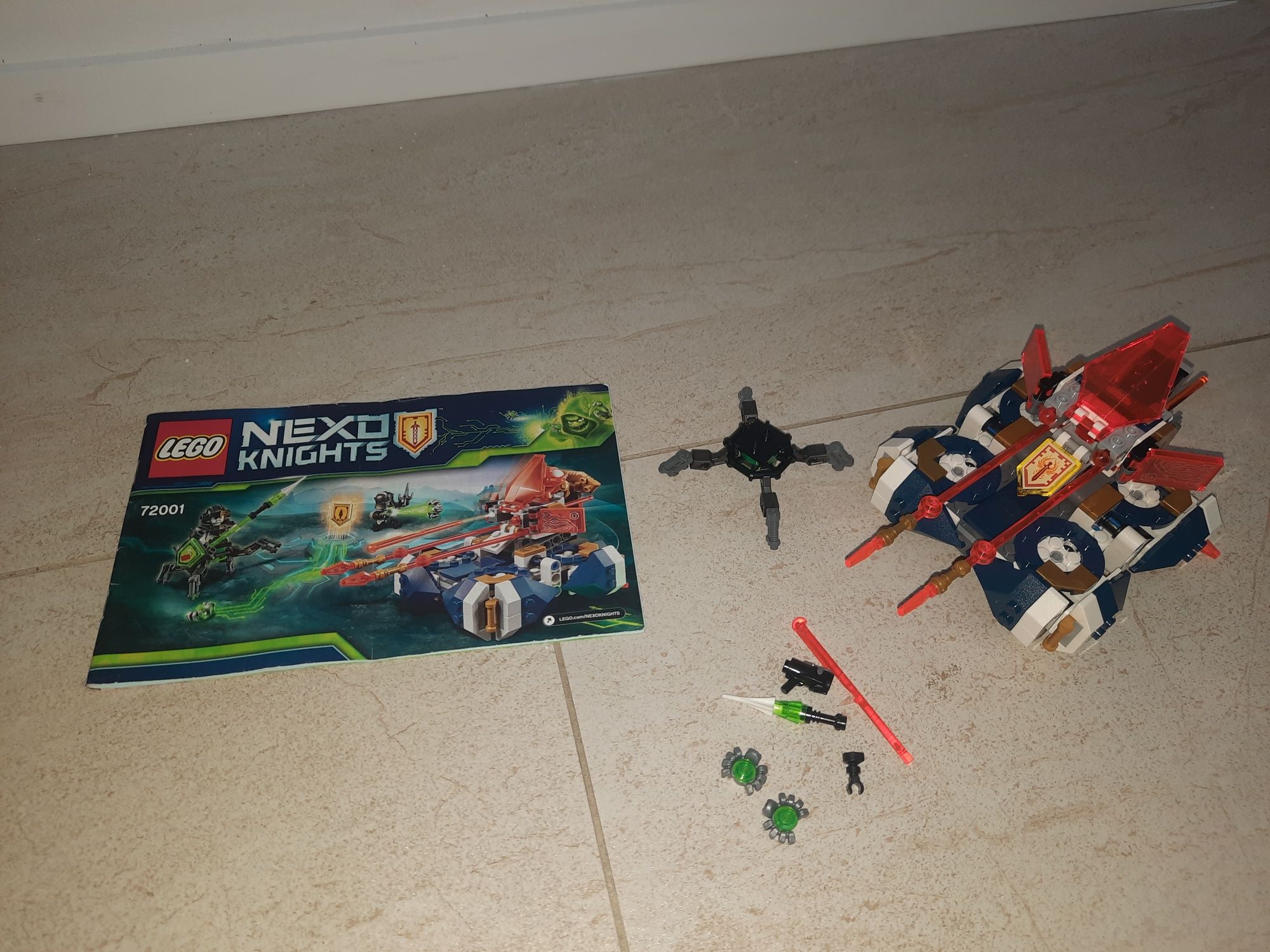 Klocki LEGO Nexo Knights Bojowy poduszkowiec Lance'a 72001 Stan bardz