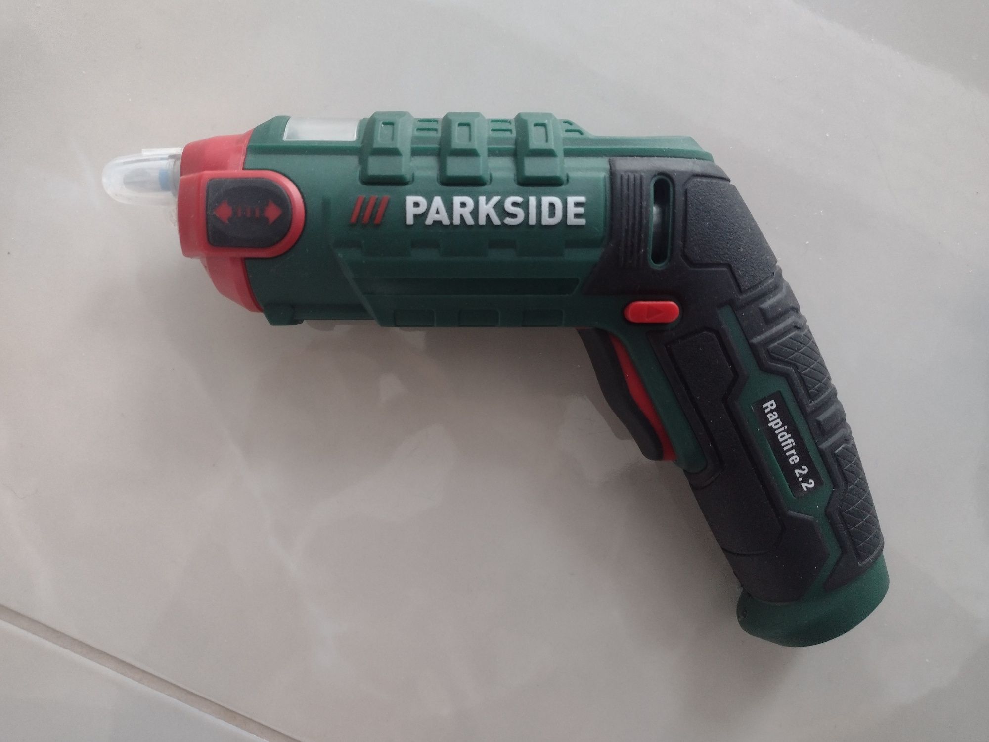 Аккумуляторная отвёртка Parkside Rapidfire 2,2