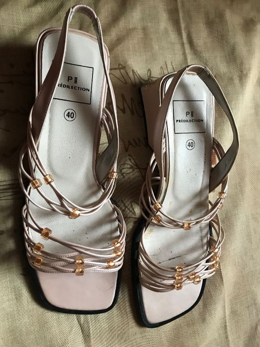 Różowe buty sandały na 4cm klocku R.40