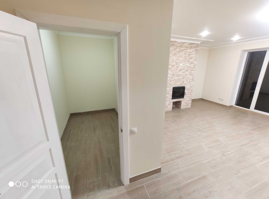 будинок з ремонтом Бортничі