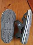 Crocs C 10 em cinza