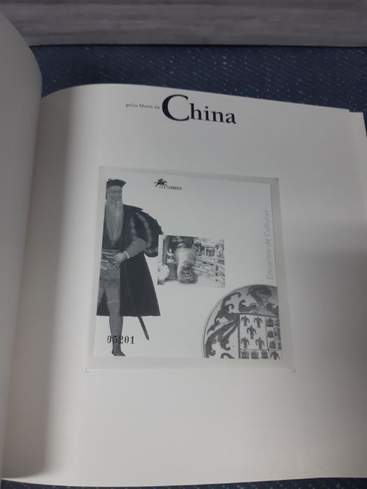 Livro Colecção Ctt com 6 selos, ano 1999. Pelos Mares da China.
