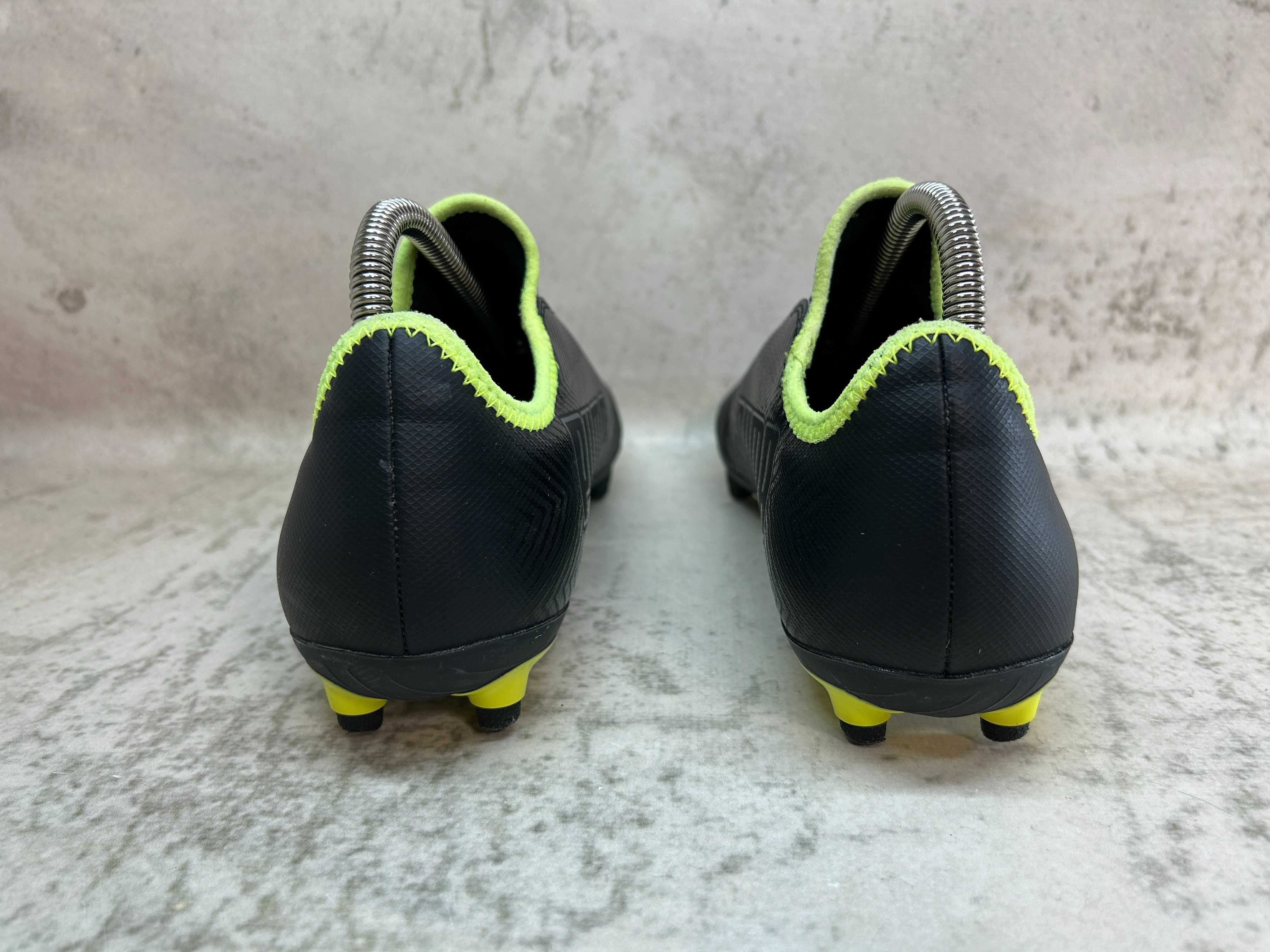 Бутси 40 р. Puma Finesse FG Laceless