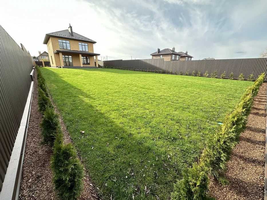 Будинок в с. Шевченкове 182 кв.м на ділянці 9 сот від забудовника