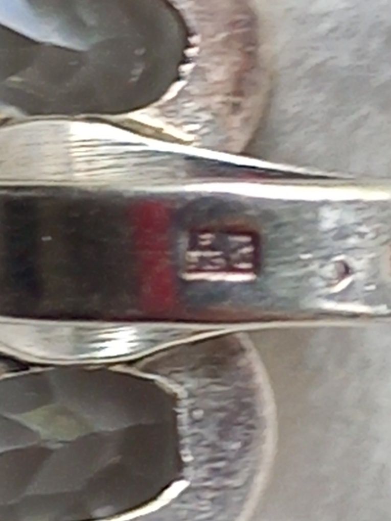 Srebrny pierścionek 925