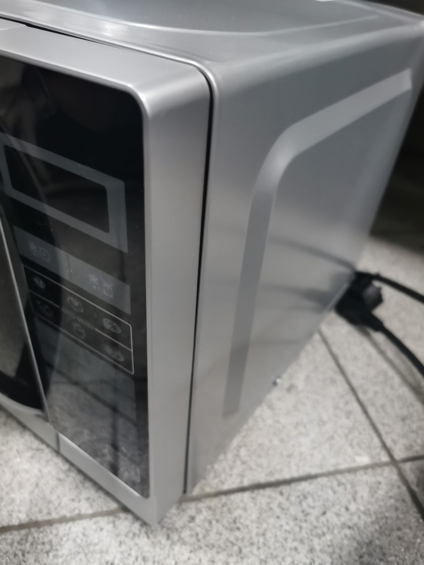 Mikrofalówka Sharp R642INW 1000W