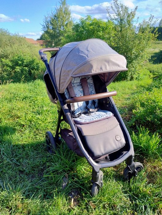 Wózek spacerówka Baby Design Look Air szary koła pompowane