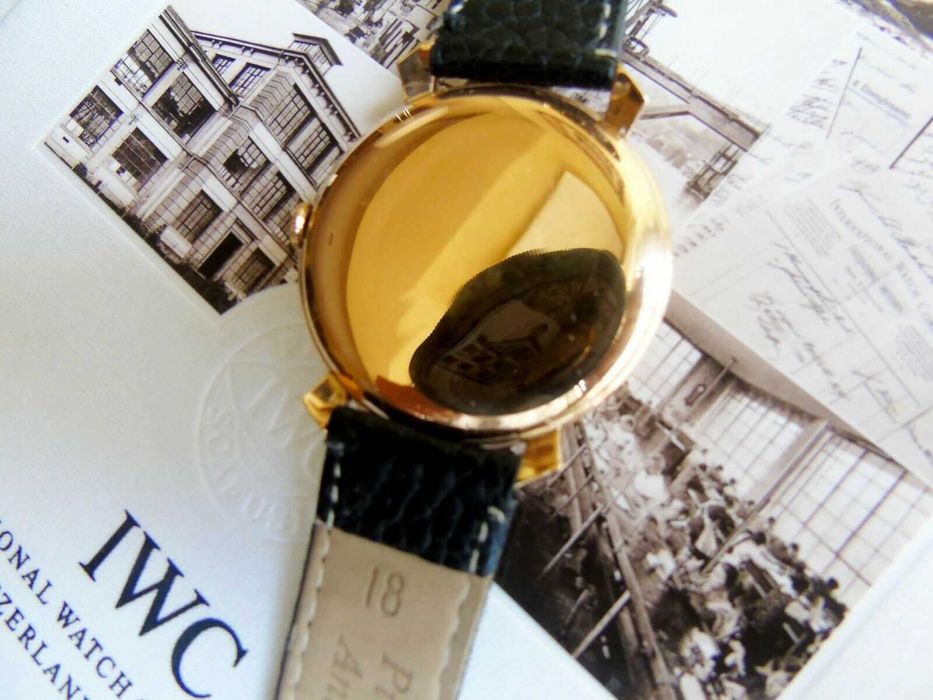 Zegarek IWC   Schaffhausen,  złoty 18k/750, płetwy rekina