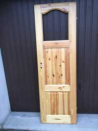 Drzwi drewniane, 60
