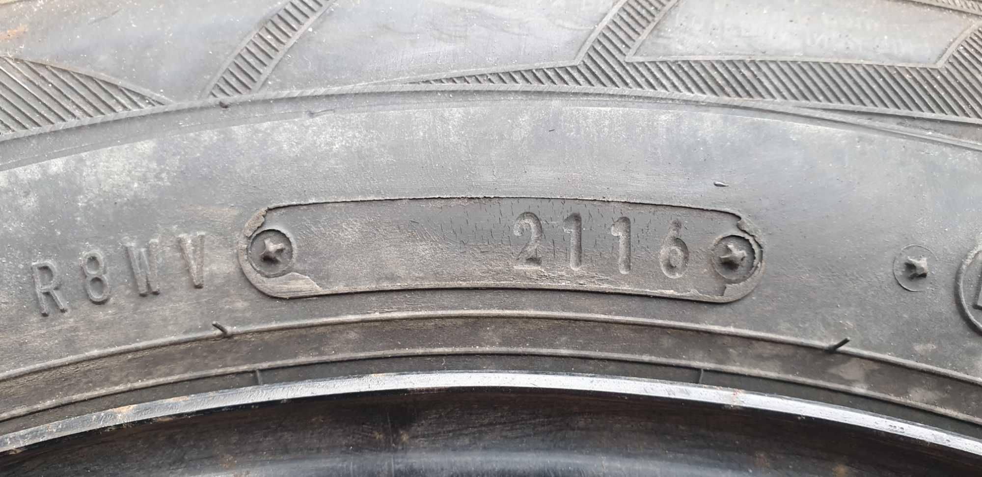 Opony zimowe R16 195/60 z felgami 5x114.3 ET 40 Nissan Pulsar