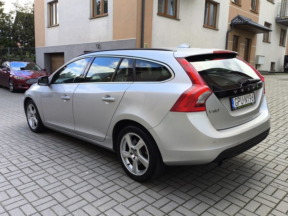 VOLVO V60 D3 2,0 diesel AUTOMAT SuperAuto