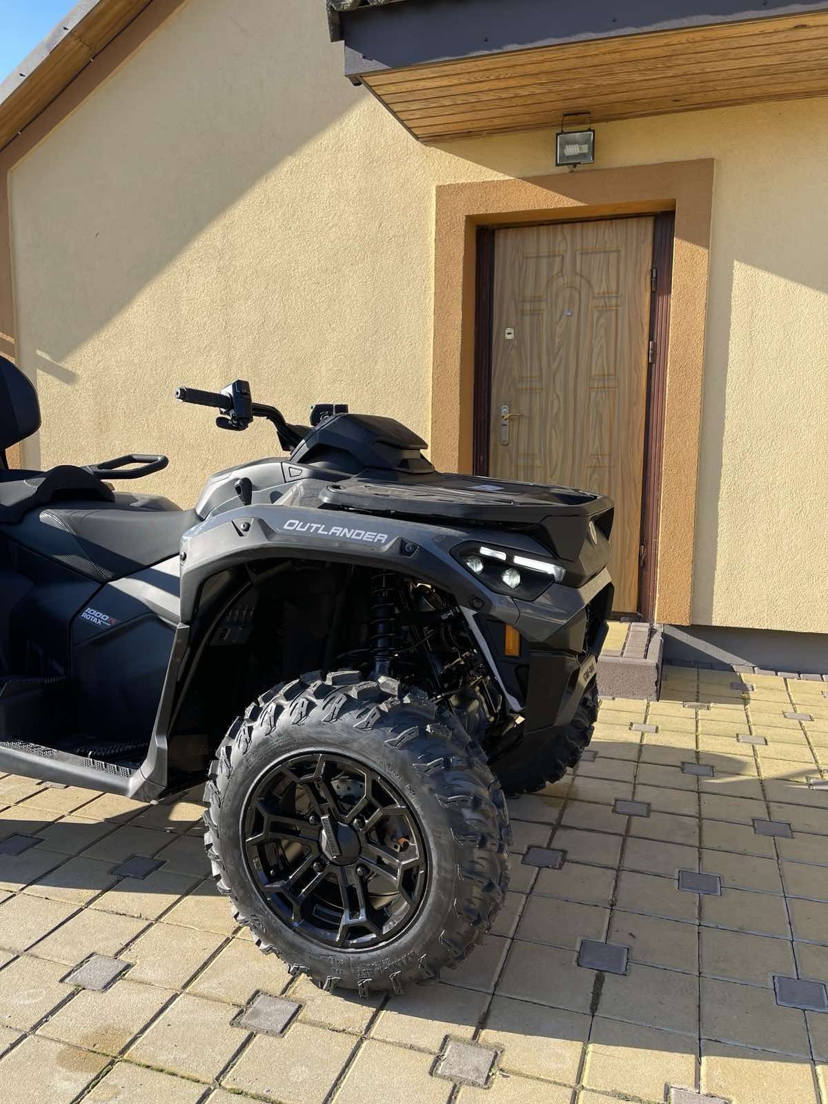 Квадроцикл OUTLANDER MAX DPS 1000 R