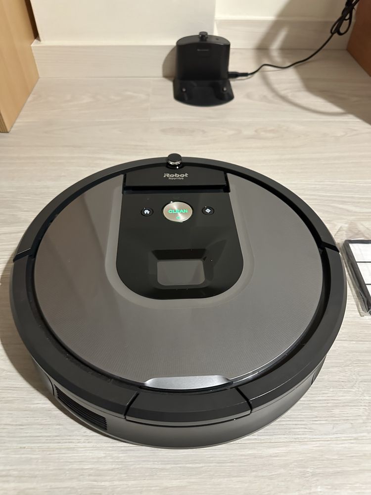 iRobot Roomba 960