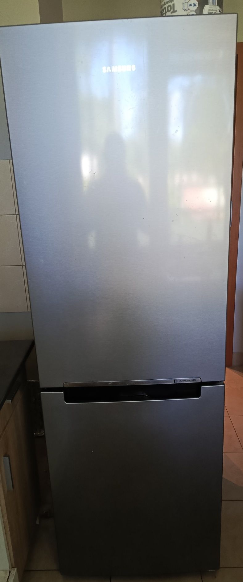Sprzedam lodówkę Samsung model RB29FSRNDSA