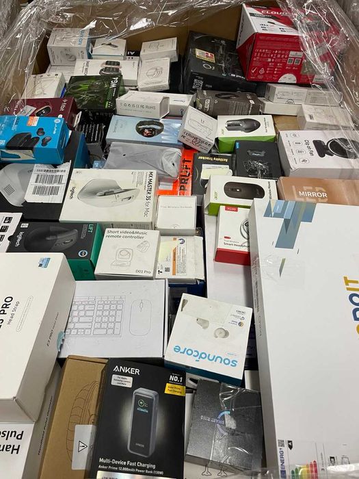 Палети з дрібною електронікою