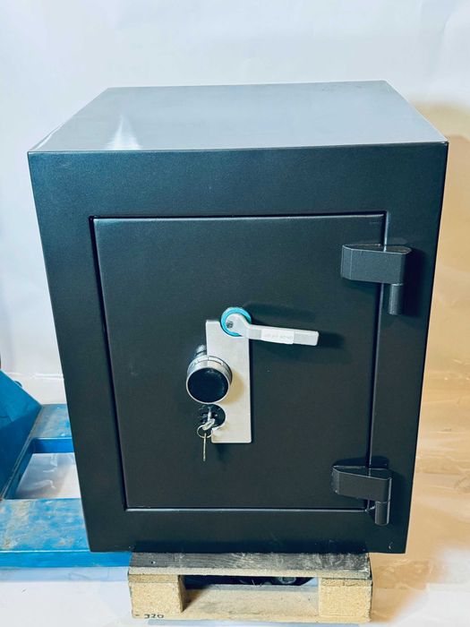 Sejf domowy sejfy do biura, kasa pancerna 450 klasa III dos Grati FVAT