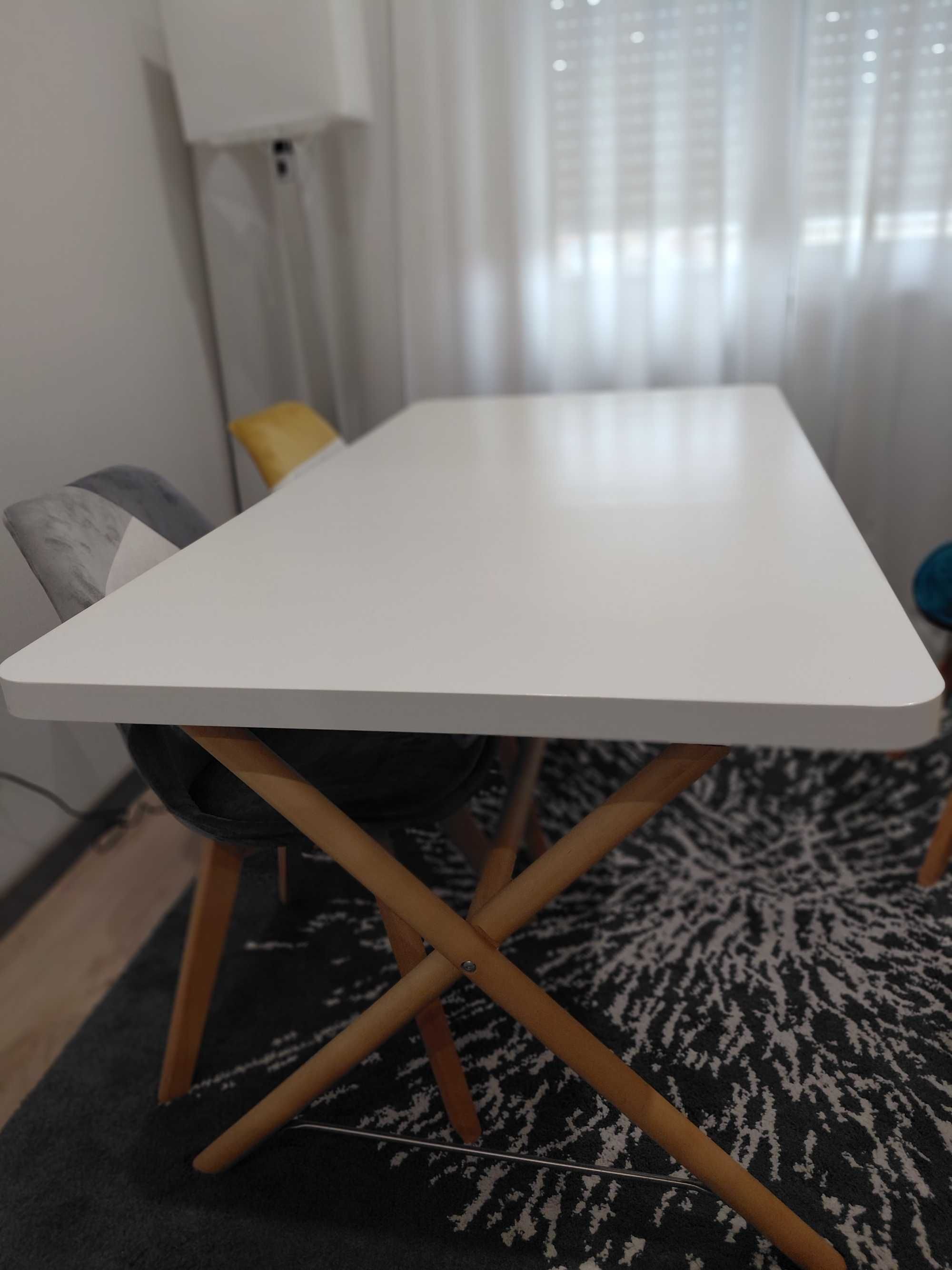 Mesa refeições branca
