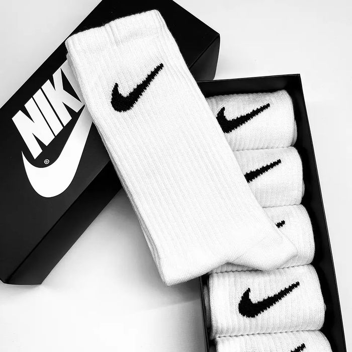 Продам зимові Nike оптом — 30 грн/пара, білий колір