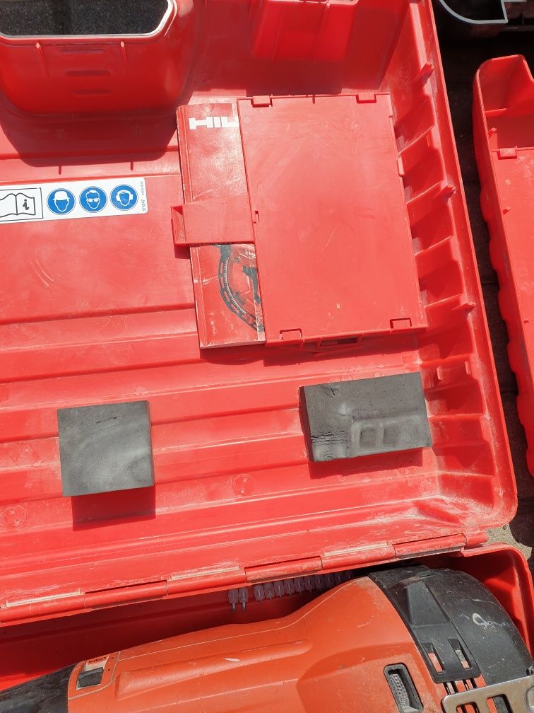 Sprzedam gwożdziarkę Hilti GX120