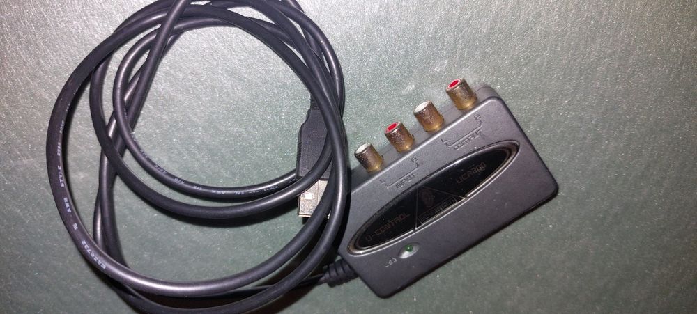 Interfejs audio Behringer UCA200