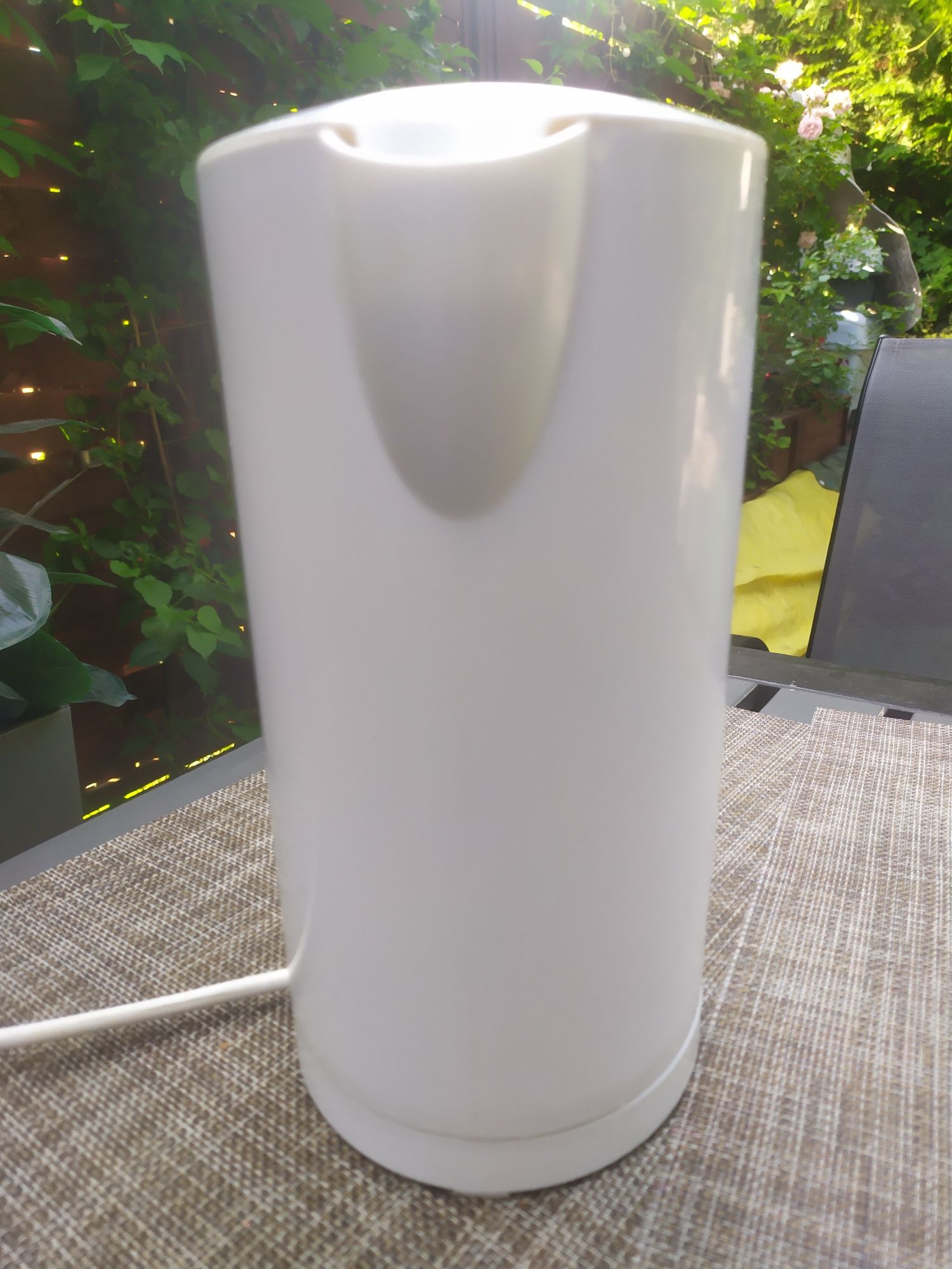 Biały czajnik elektryczny Clatronic 1,7 litra WK3331