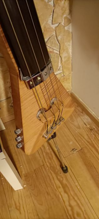 Contrabaixo Warwick Triumph Bass