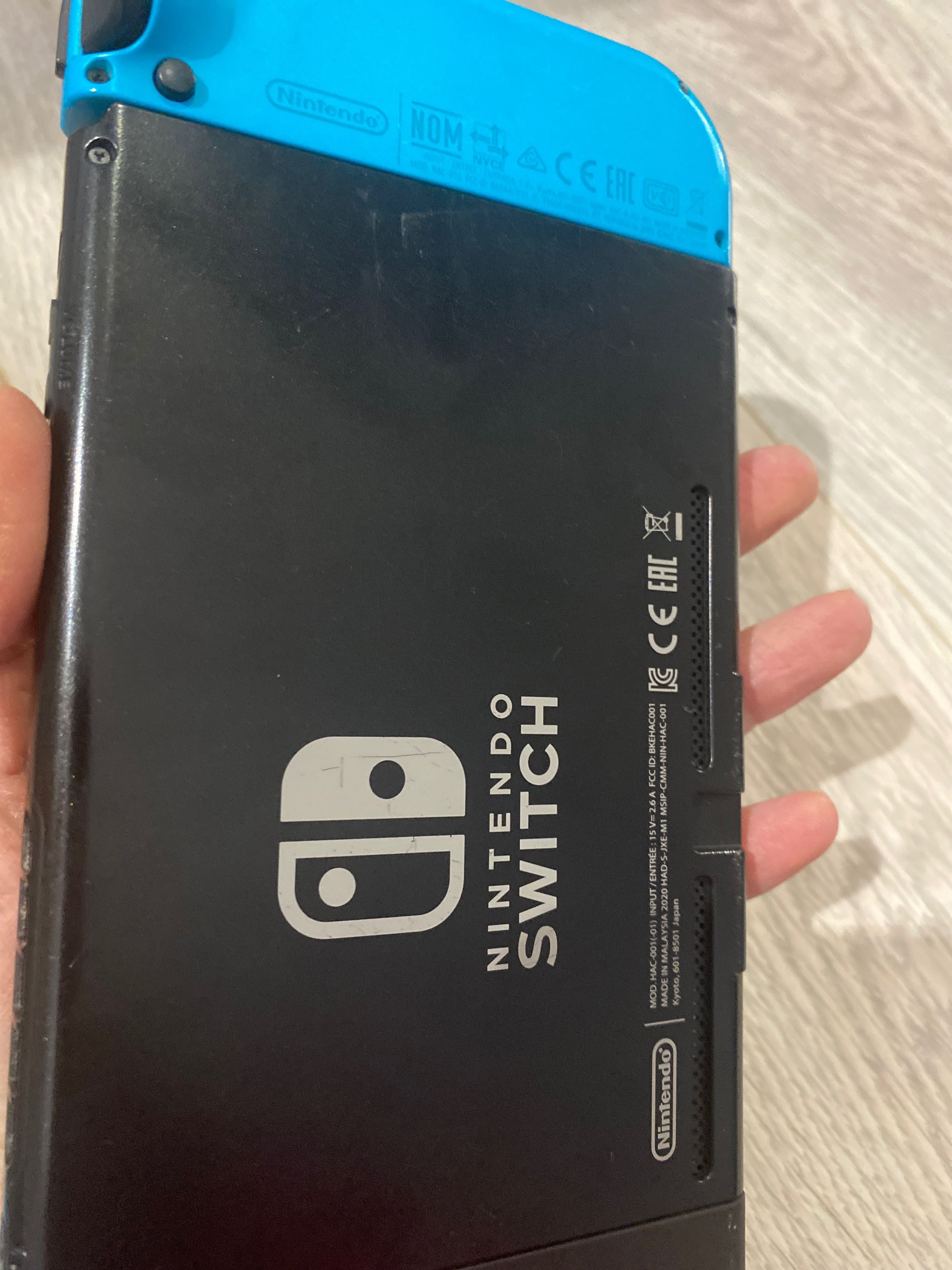 Nintendo switch zestaw.Kontroler+stacja dokująca Nintendo+ ładowarka