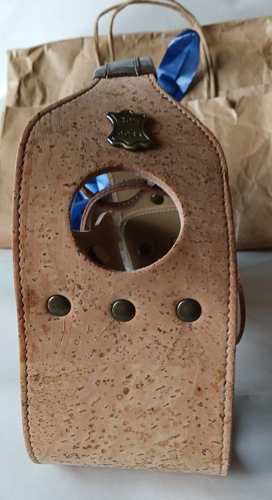 Suporte para garrafa em cortiça