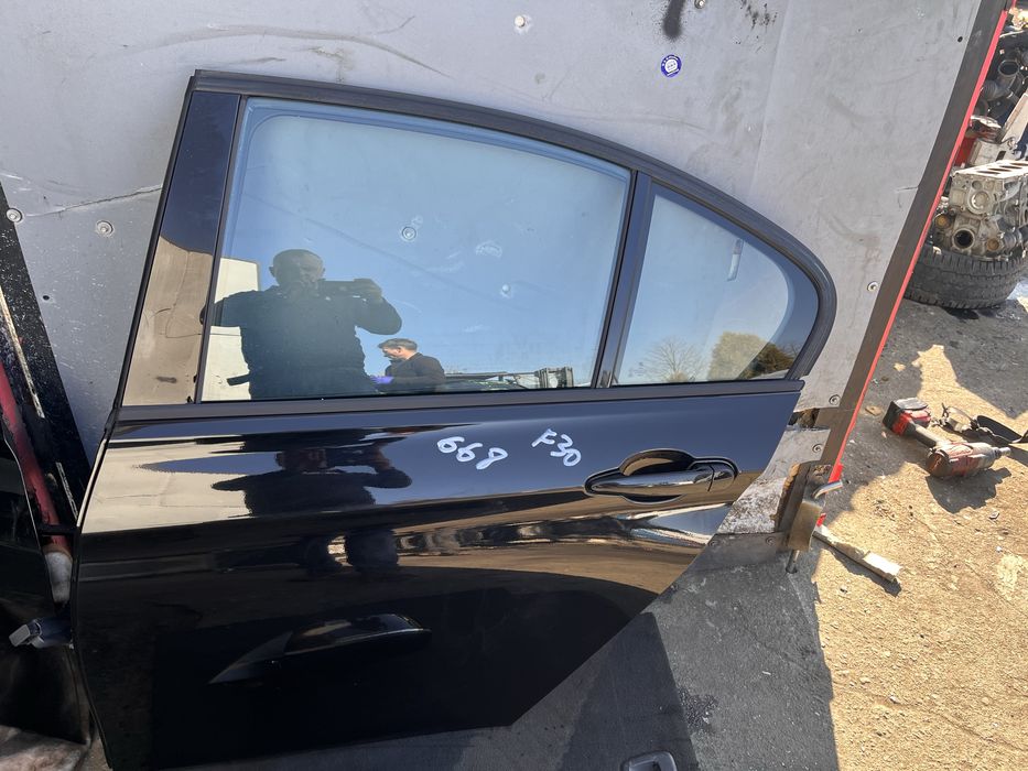 Bmw f30 drzwi prawe lewe tyl 668
