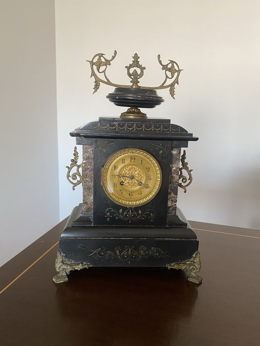 Relógio de mesa "taça"