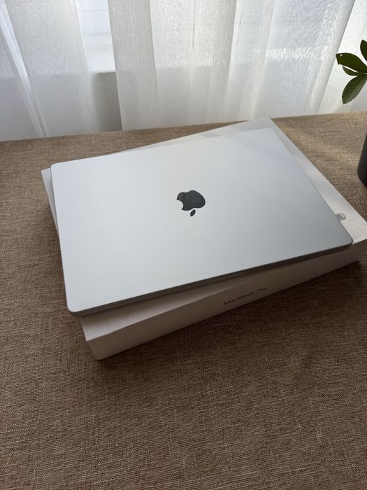 Apple MacBook Pro 16” M4 Pro – 24GB / 512GB