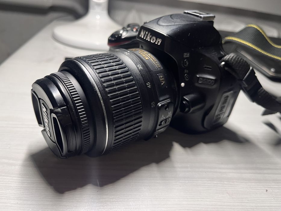 фотоапарат Nikon D5100, зарядка + сумка
