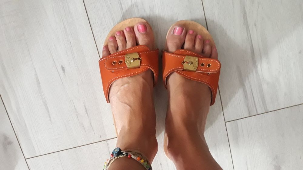 Ortopedycznie profilowane klapki drewniaki Scholl długość wkładki 25