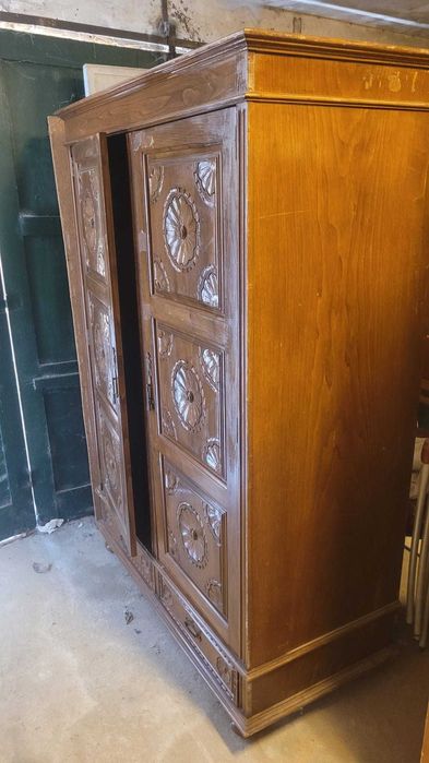 Roupeiro Guarda Fatos Madeira