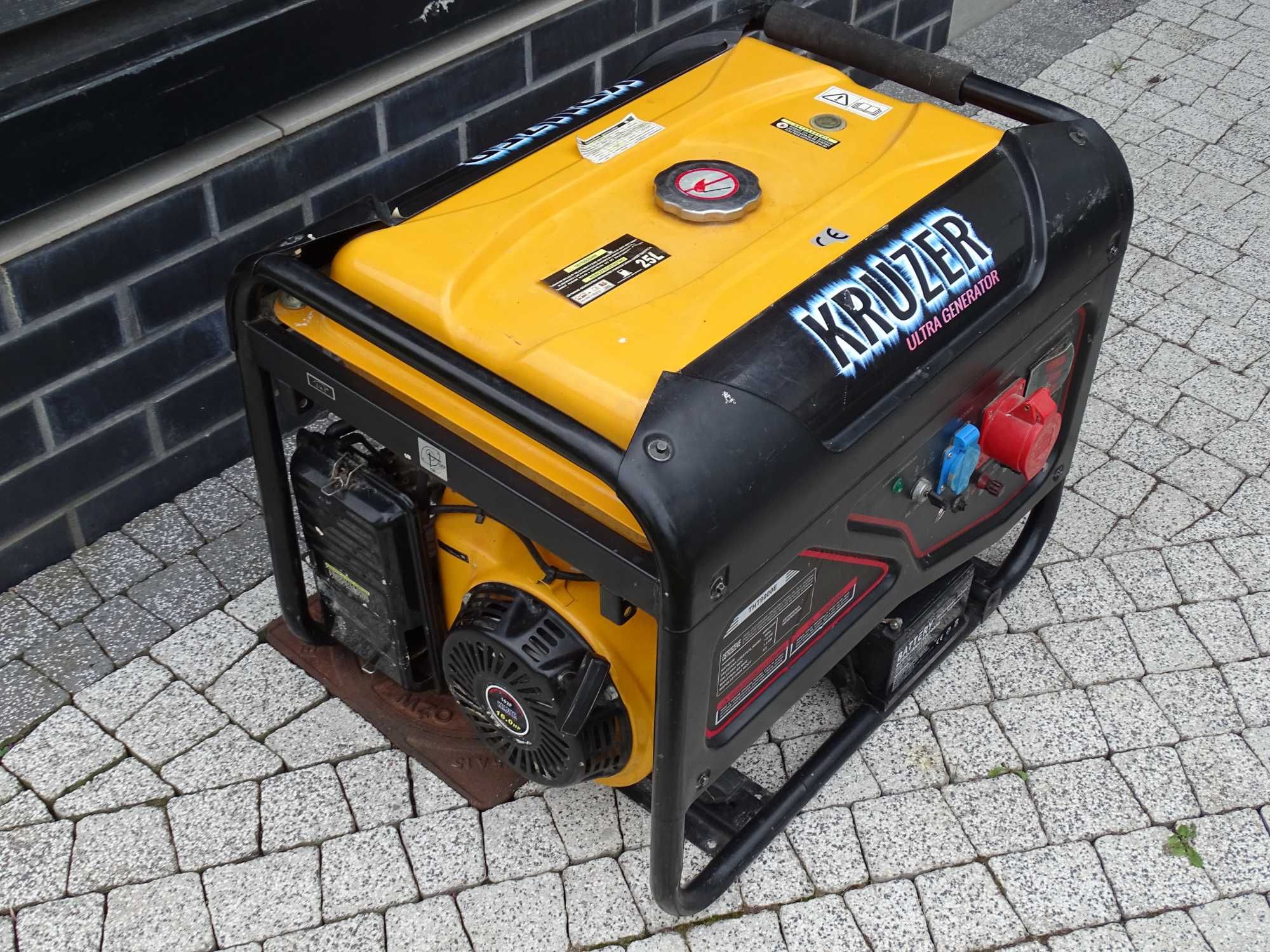 Agregat prądotwórczy 400/230 V* 7,5 KW* Stan bardzo dobry* faktura VAT