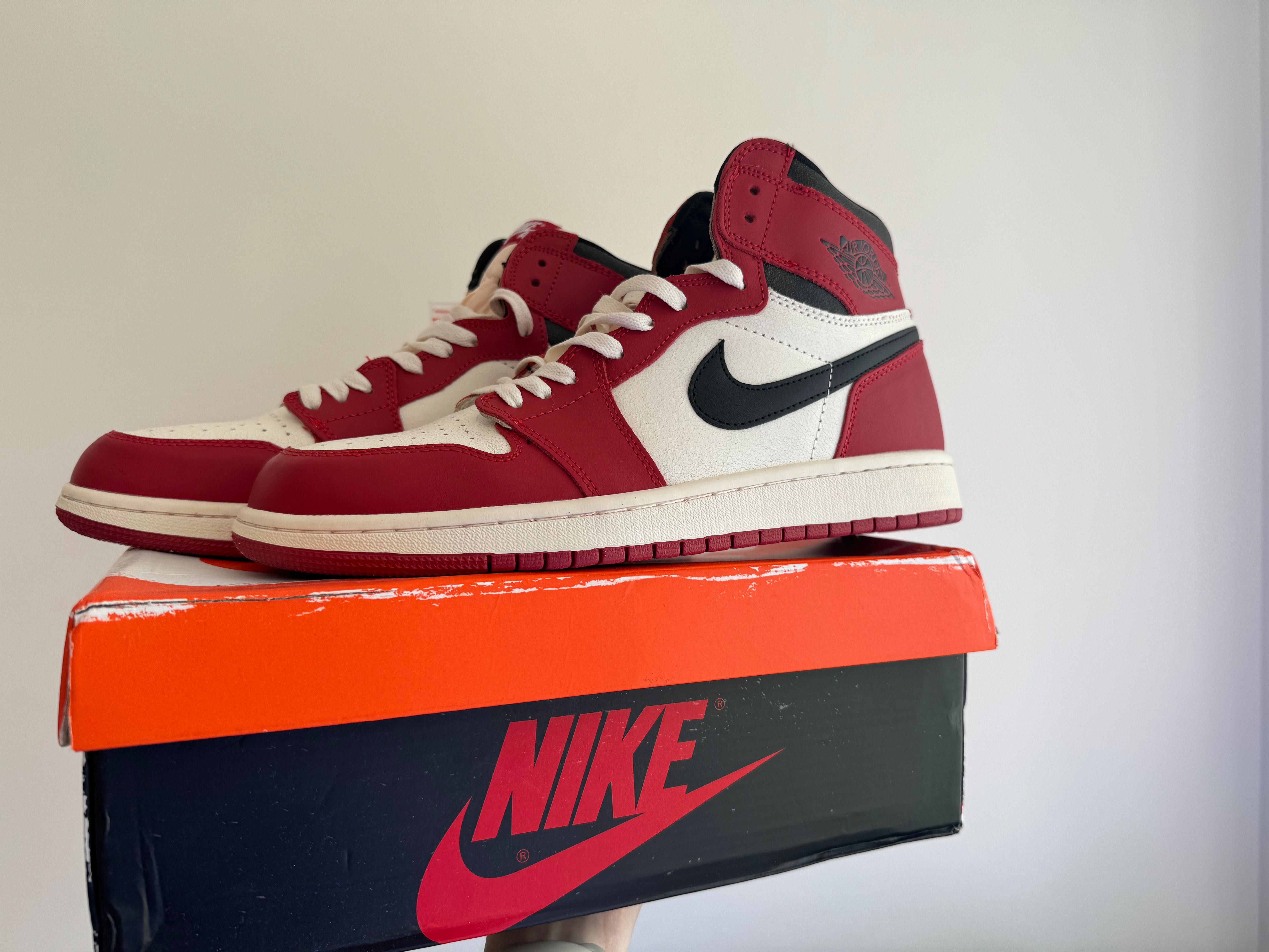 Buty Air Jordan 1 Retro High OG Chicago Lost and Found r. 45