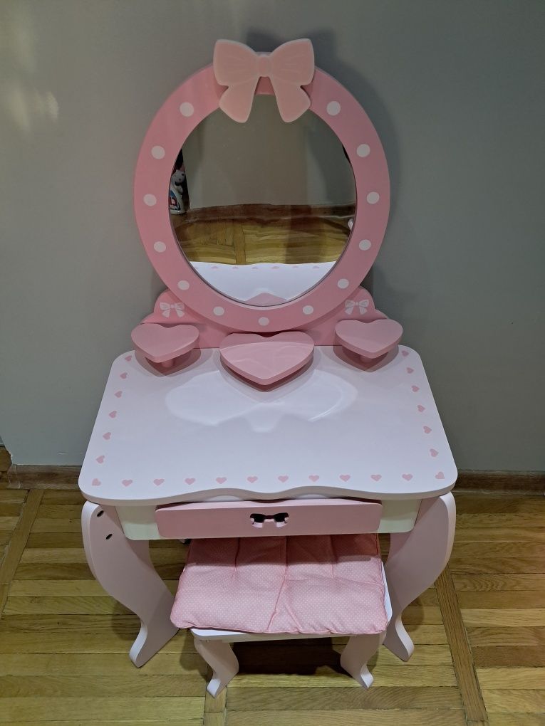 Drewniana toaletka z lustrem + taboret i poduszka Play tive