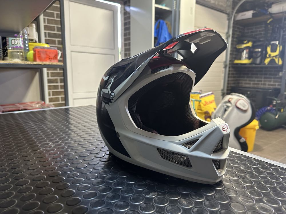 Шолом Fox Rampage Pro Carbon  Libra White