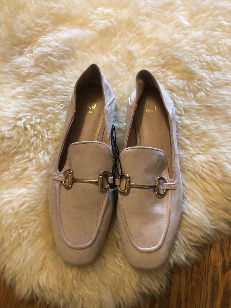 Sapatos/ sabrinas/ loafers H&M