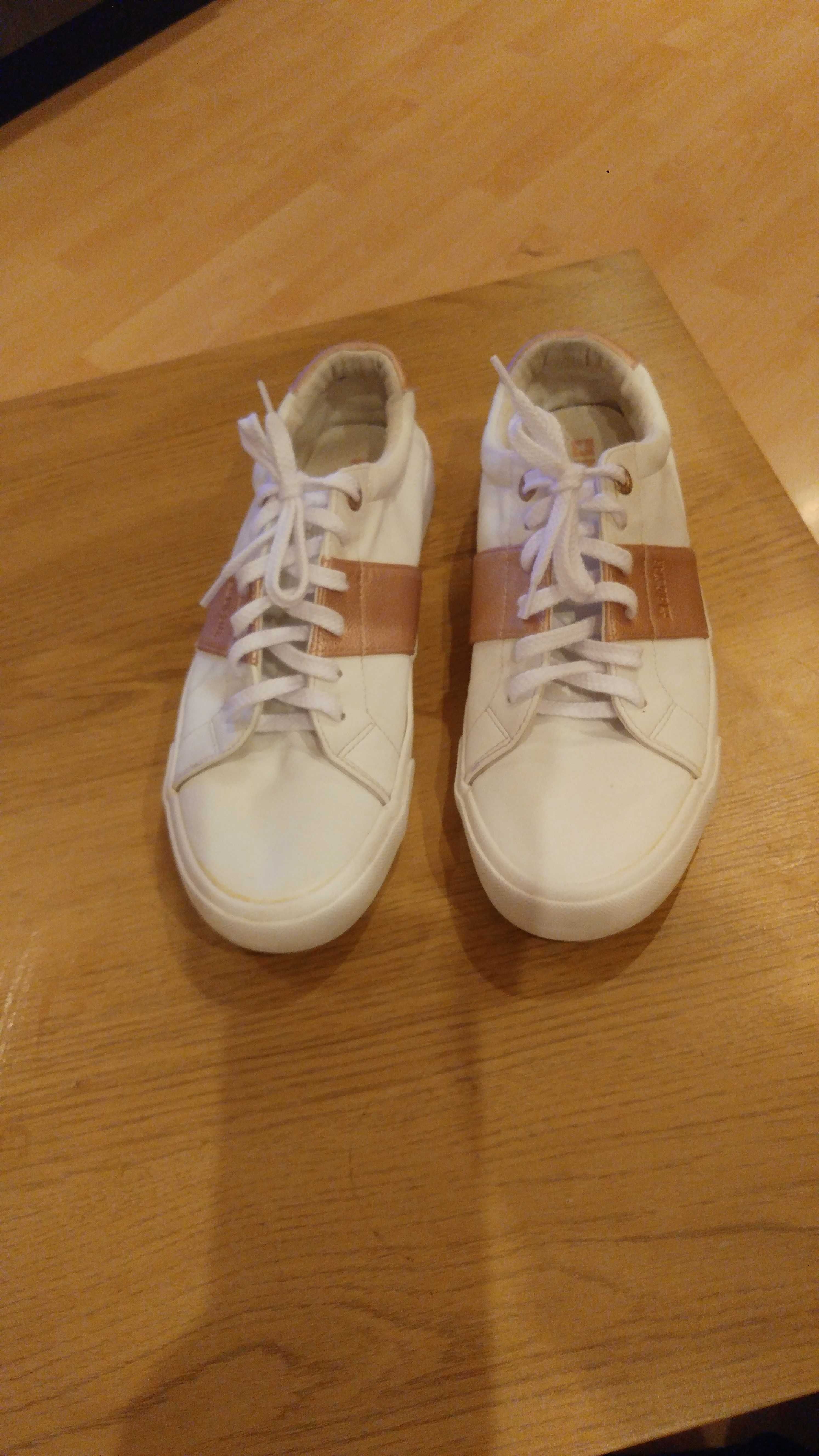 Sneakersy białe Big star