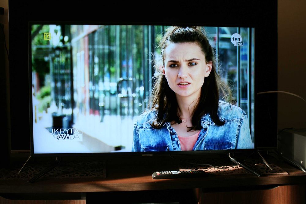 Duży telewizor Samsung 55 cali 4K UltraHD Smart TV WiFI HDR na działkę