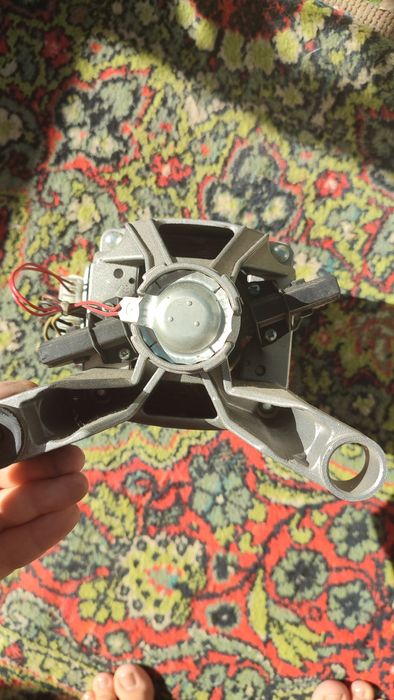 Продам двигатель для стиральной машинки