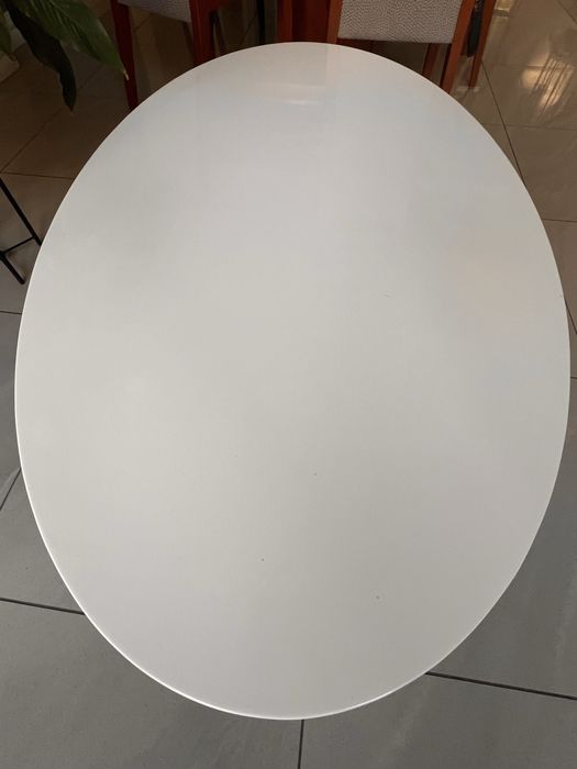 Stolik kawowy owalny